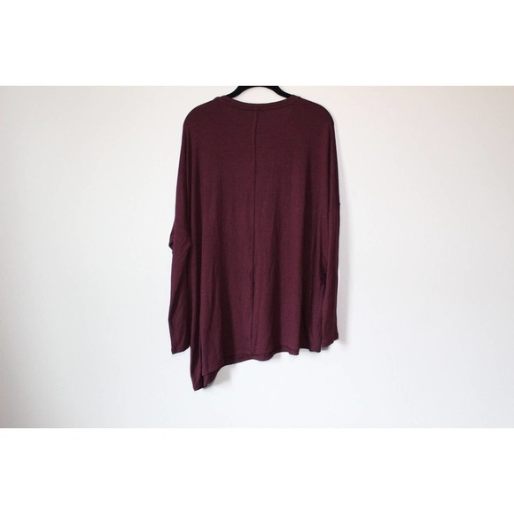 ✨2/$20 Athleta Cloudlight Asymmetrical Top Women's Small Auberge Maroon H13878 - Picture 6 of 9
